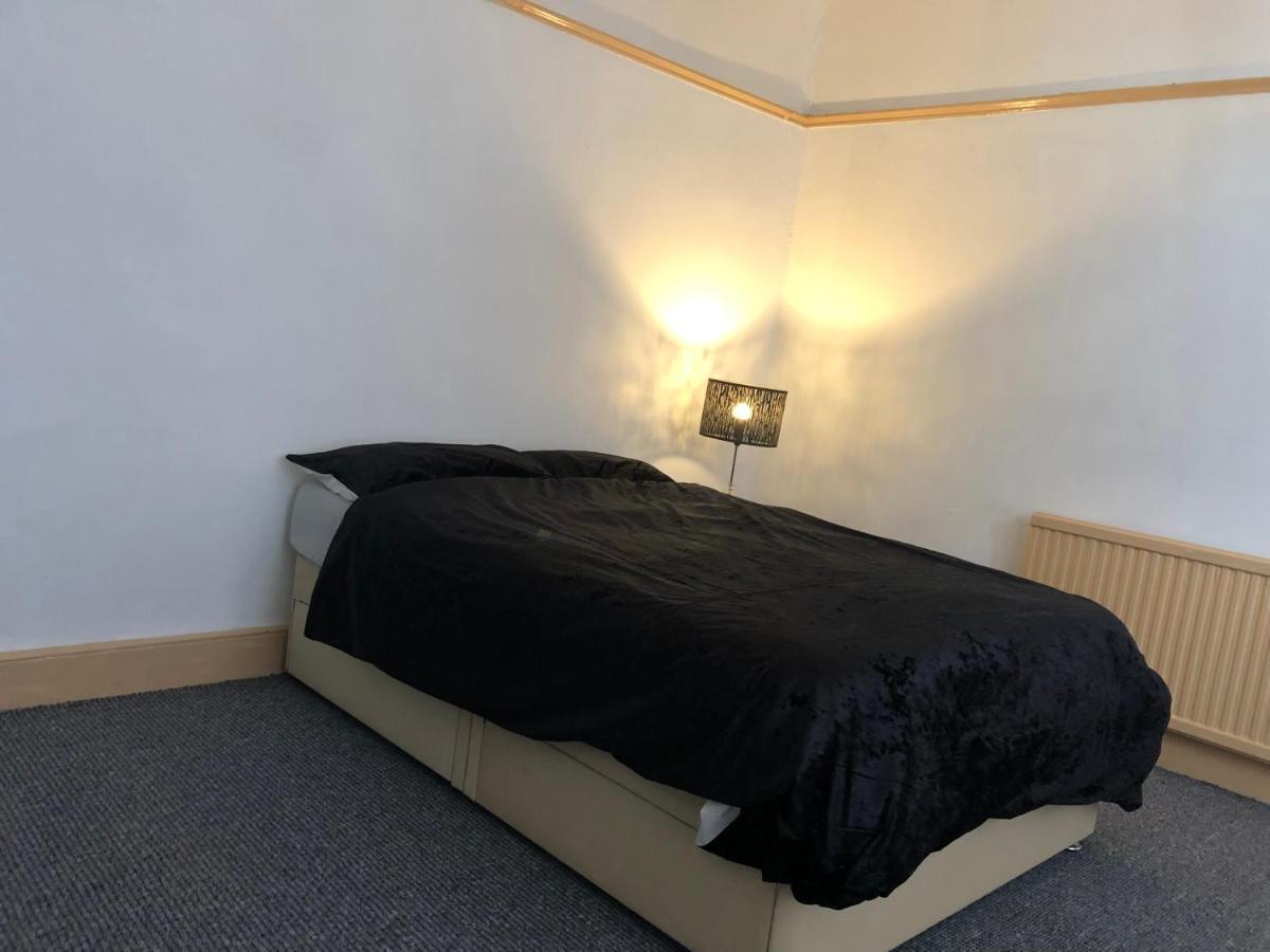 Shous Guest House Emersons Green Eksteriør bilde